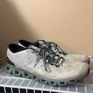 On Running Men's White and Gray Athletic Shoes